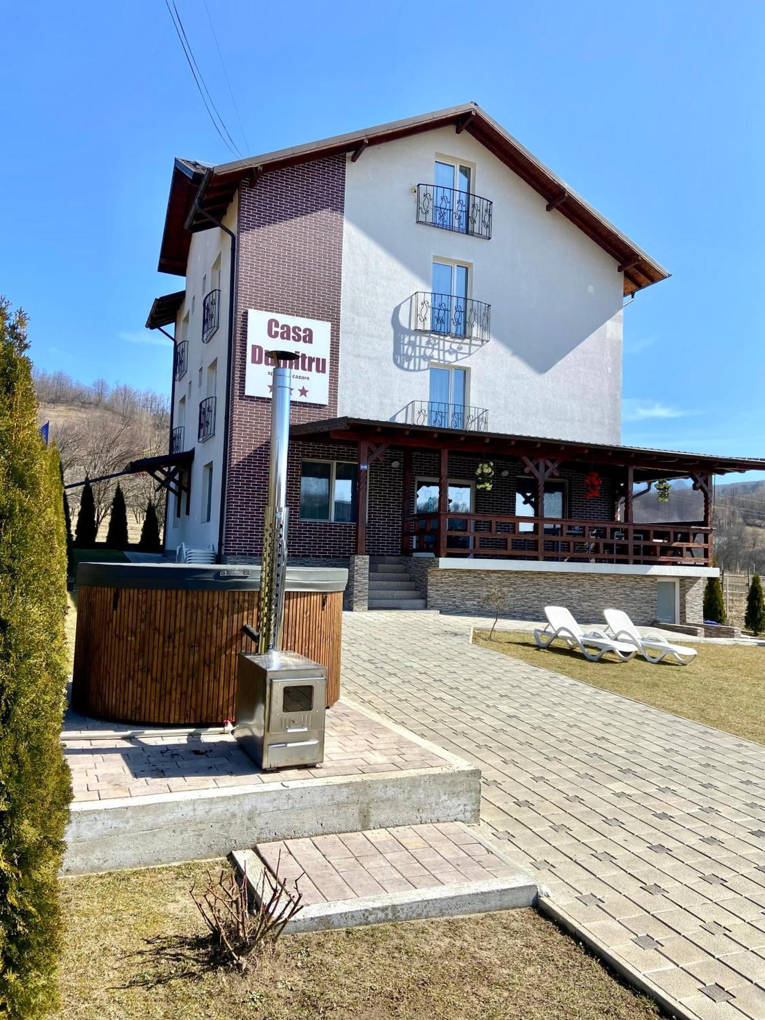 ホテル Casa Dumitru Ceraşul エクステリア 写真